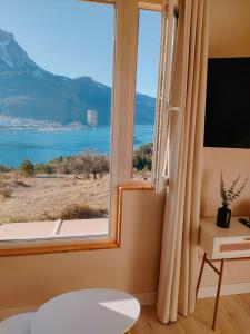La Maison du Plongeoir 14 pers grande terrasse vue lac de Serre Ponçon