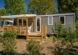 Campings Camping - Parc aquatique - ccagehb : photos des chambres