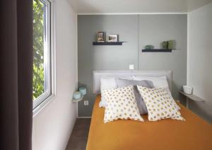 Campings Camping - Parc aquatique - ccagehb : photos des chambres