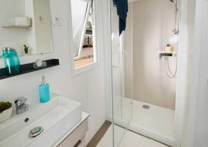 Campings Camping - Parc aquatique - ccagehb : photos des chambres