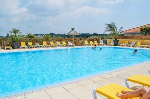Campings Camping - Parc aquatique - ccagehb : photos des chambres