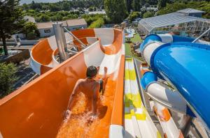 Camping - Parc aquatique - ccag00b