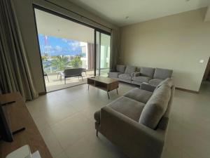 Superbe appartement haut de gamme avec piscine Roof top vue mer