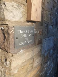 Perfect Location 3 Bed Serviced apartment with Bike Storage for BPW. Close to Brecon Beacons