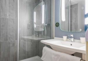 Hotels B&B HOTEL Marseille Bonneveine : Chambre Simple