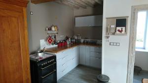 Gîte tout confort entièrement équipé 50 m2 autonome, avec parking