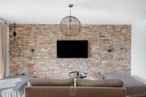 Hyères Centre-Les Floralies T3ClimGaragebalcon by HC