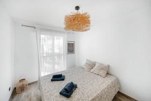 Hyères Centre-Les Floralies T3ClimGaragebalcon by HC