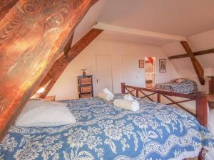Maisons de vacances Les Trois Moulins - 10min Pont L-Eveque - 10P : photos des chambres