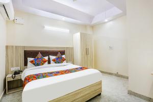 FabHotel Taugan Inn - Nr Yashobhoomi Convention Centre