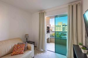 Apto 2Q c churrasq. 400m praia CAN304