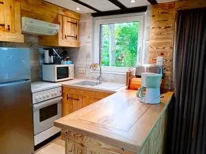 Louloudia Bonsoy Jaune 12 huis in het bos met mooi uitzicht en kalmte - Waulsort