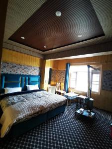 Siddiq gust house
