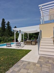 Großes Ferienhaus Zur Alleinigen Nutzung Mit Pool 