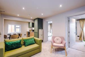 Elegant 2-Bedroom Apartment with Luxury Patio Area