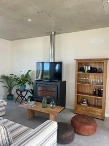 SANTAMARIADELMAR Casa a estrenar frente al mar