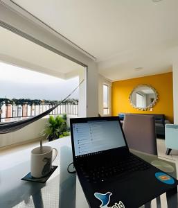 Apartamento con aire, hamaca, piscina y gym