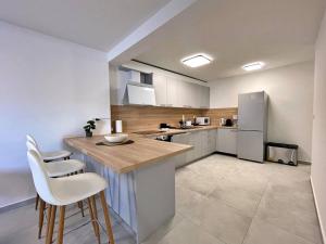 Apartment Bonum with Private Pool