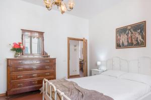 Chiara Apartment In Porta San Frediano Florence