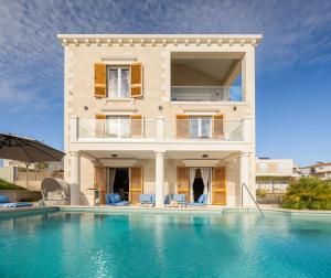 Seaside Luxury Villa Castello Rogoznica Heated Pool, Sauna, Gym & Jacuzzi