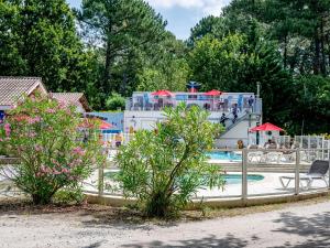 Campings Domaine Residentiel de Plein Air La Canadienne : photos des chambres