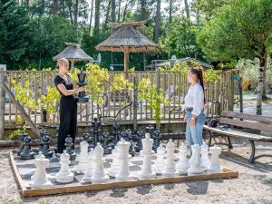 Campings Domaine Residentiel de Plein Air La Canadienne : photos des chambres