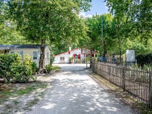 Campings Domaine Residentiel de Plein Air La Canadienne : photos des chambres
