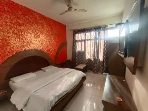 Hotel Inderprasth - Катра