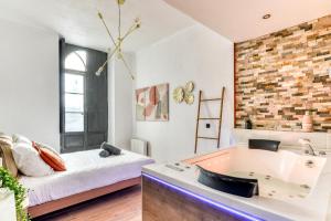 Parenthèse Occitane - Free Parking - Balnéothérapie