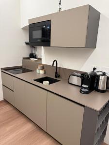 WELCOME RIVIERA- Mazzini 77 con WIFI, condizionamento in ogni stanza, parcheggio a pagamento 15euro al giorno da prenotare in anticipo