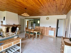 Maisons de vacances Gite Le chant du grillon : photos des chambres