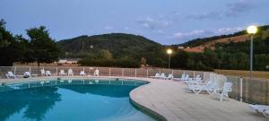 Ô BRAC dOlt, piscine, calme, vue, aux portes de lAubrac