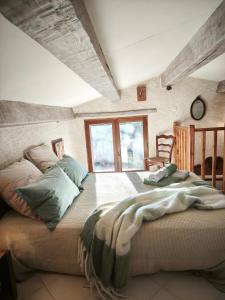 Maisons de vacances Cabanon provencal, piscine et jacuzzi partages : photos des chambres