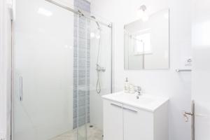 Stylish, Bright & Historic -Bica I