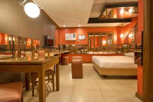 Victoria Court San Fernando