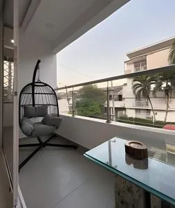 Edificio de 3 unidades con parqueadero en el norte. - Bolívar