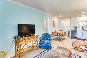 Walk to Ocean North Myrtle Beach Condo with Pool