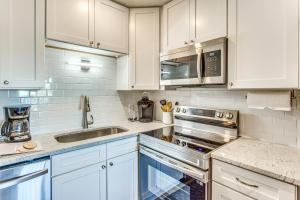 Walk to Ocean North Myrtle Beach Condo with Pool