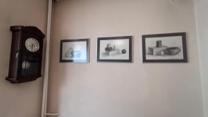 Stylish 2 BR apart in top center