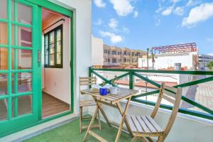 NEW! IDEAL FLAT FOR GROUPS TO WORK or SURF