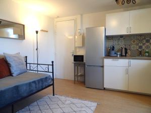 Nid Douillet au Bord du Canal #D