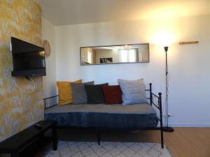 Nid Douillet au Bord du Canal #D