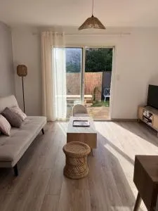 Jolie maison avec jardin, 2 chambres - 圣吉扬莱代塞尔