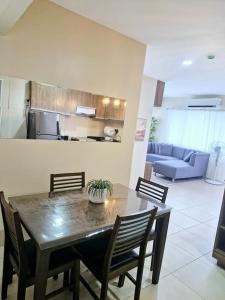 Avida Towers 2 Bedroom by PHI Rentals