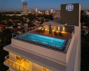 Boutique building steps from the Shopping del Sol!