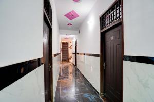 Hotel O New Golden Moon