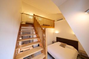 Hotels Hotel-Restaurant Le Calice Du Gevaudan - A75 : photos des chambres