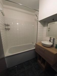 Appartements T1 Sympathique logement a Thann : photos des chambres