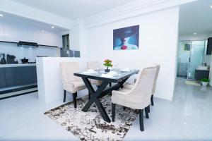 the executive opal haven two bedroom apartment with breathtaking city views