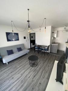 Appartements U1 Chaleureux appartement avec balcon a Uffholtz : photos des chambres